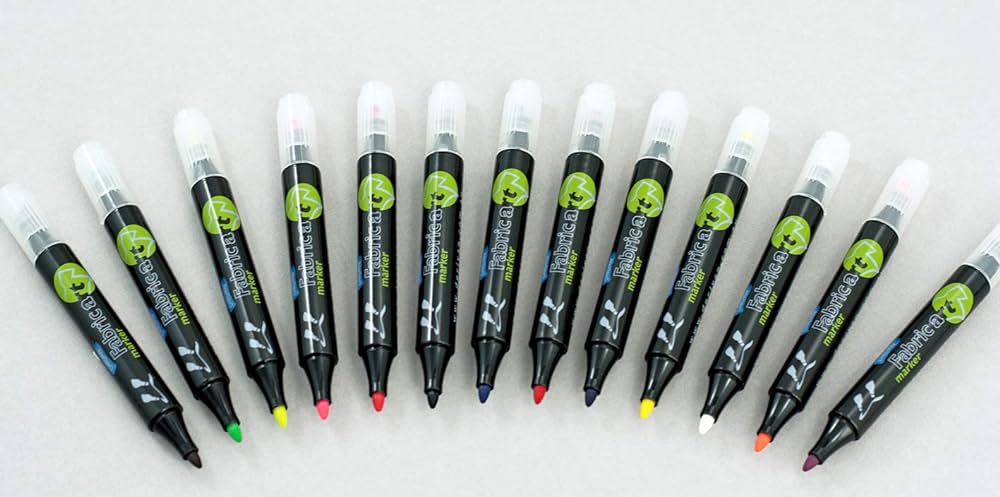 Derivan Fabric Art Markers