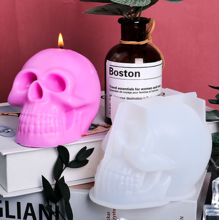 MAD Halloween Skull Mould #120